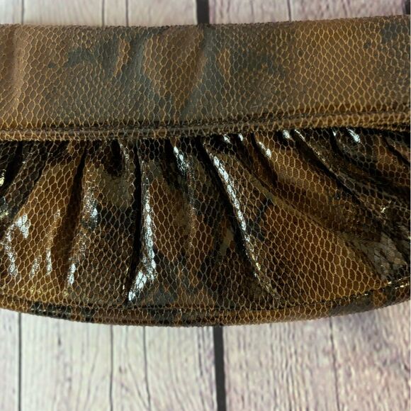 Sondra Roberts SR Squared Classic Minimalist Black Tan Python Clutch Purse - Picture 2 of 12